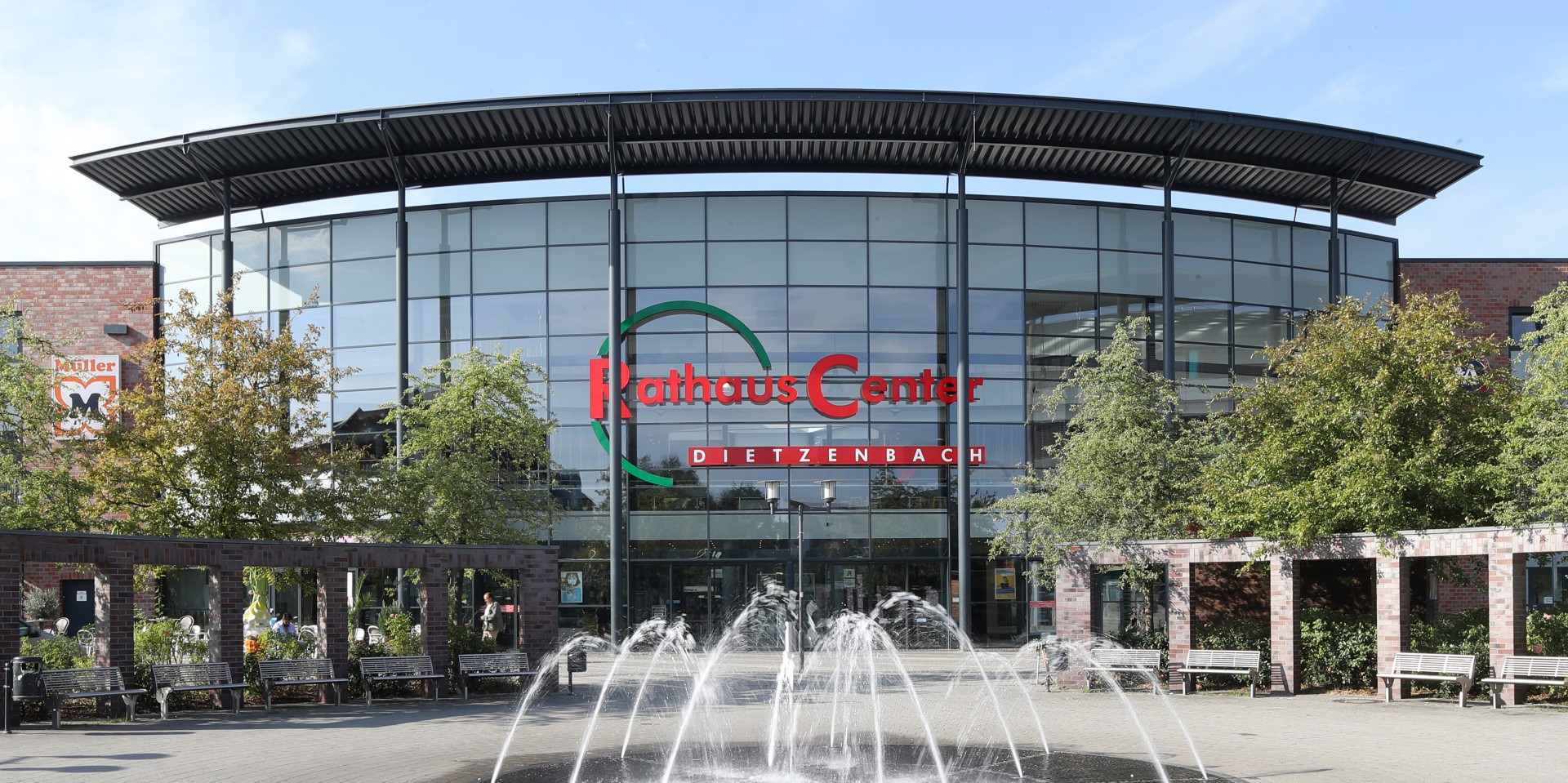 Rathaus Center Dietzenbach Außenansicht